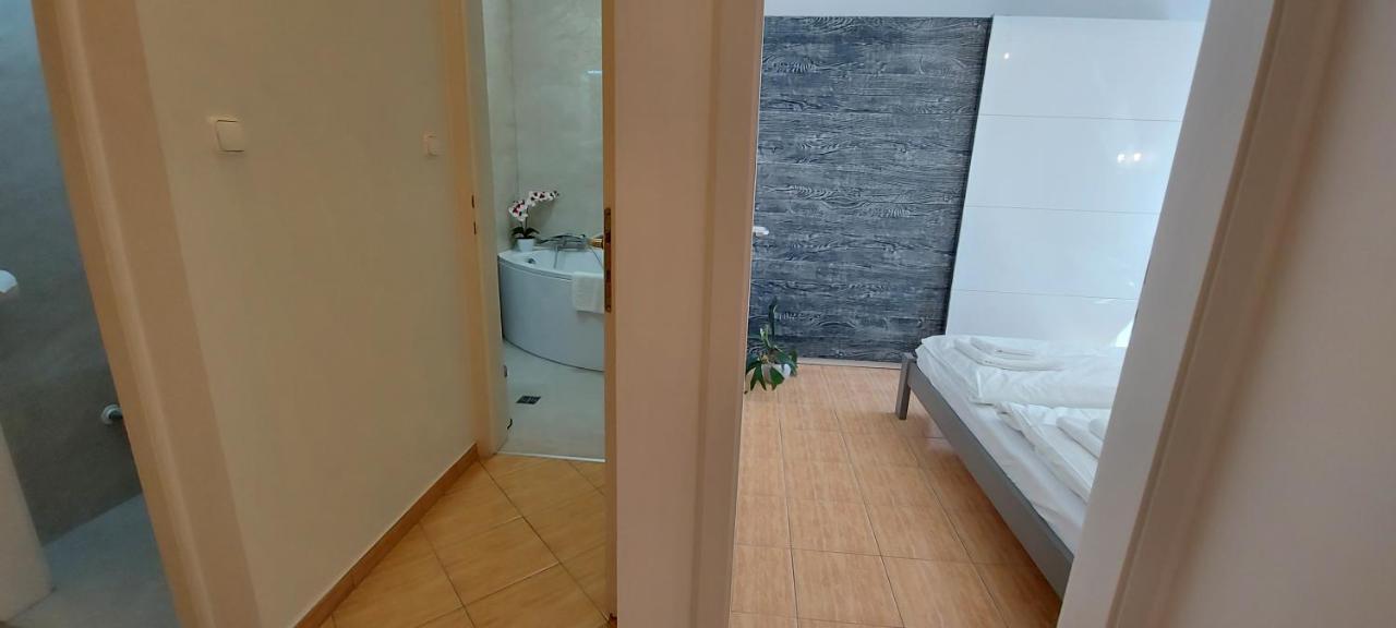Hajdúszoboszló Amulett Suite Apartment מראה חיצוני תמונה